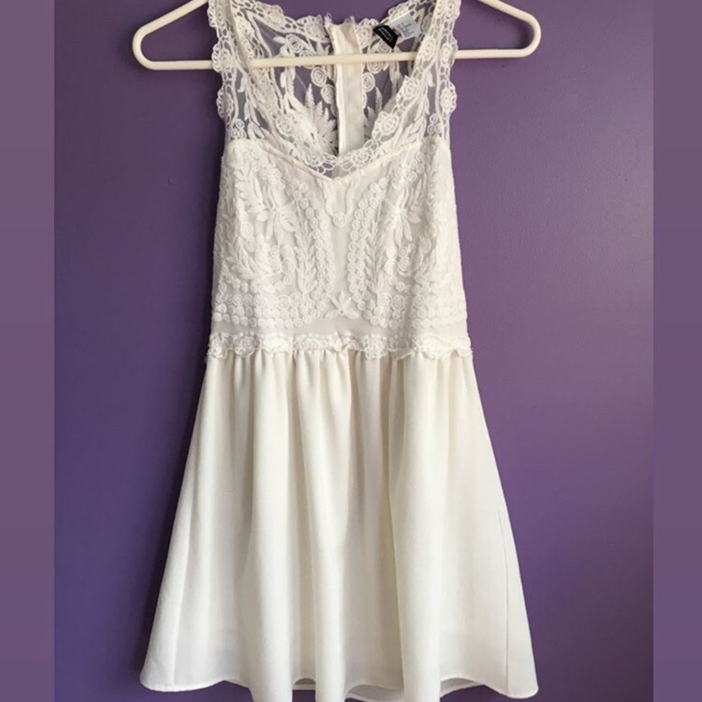 White lace dress from H&M